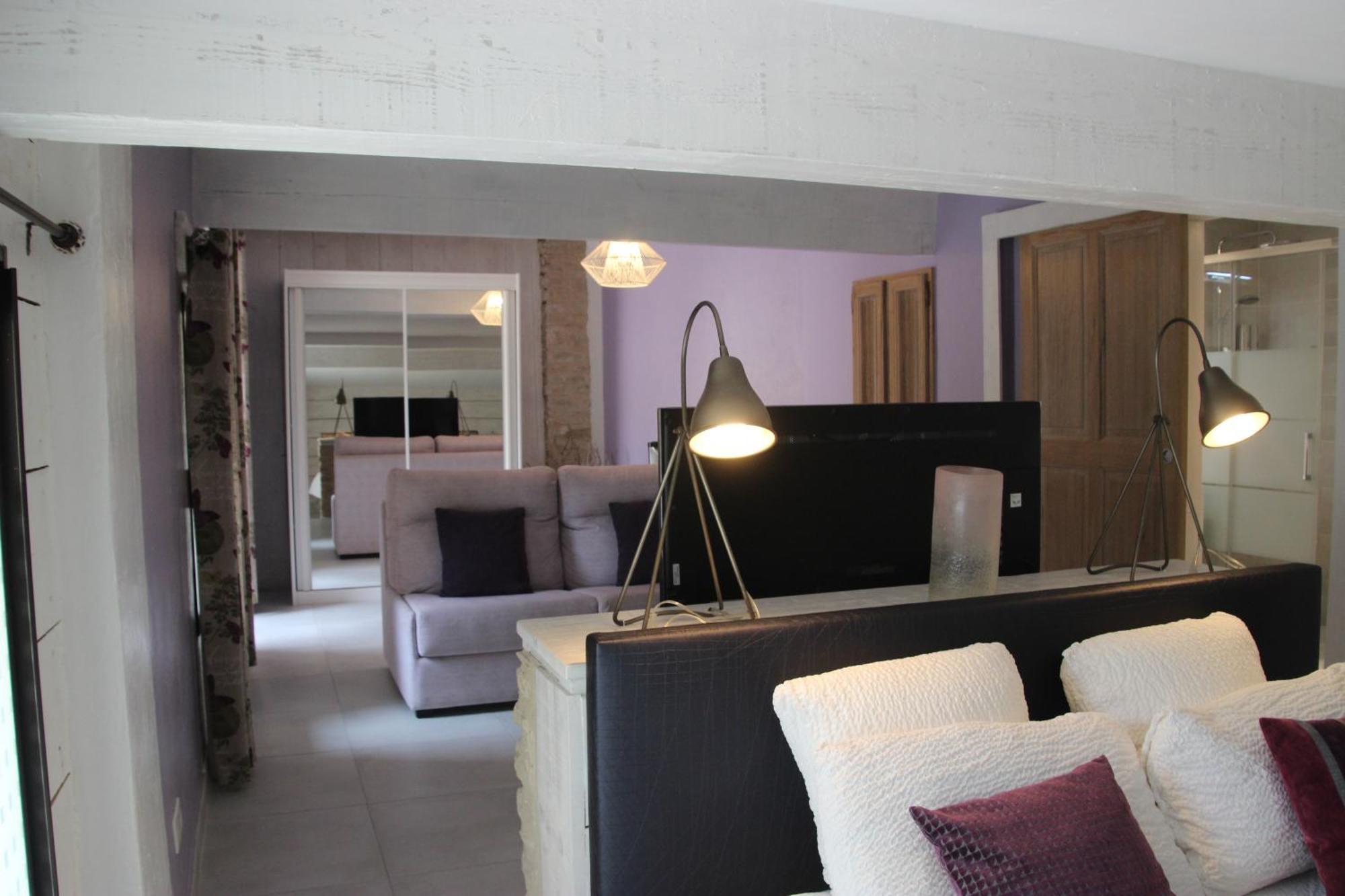 Le Hameau Fleur De Pierres , Chambre , Gite Et Table D'Hotes Murs  المظهر الخارجي الصورة