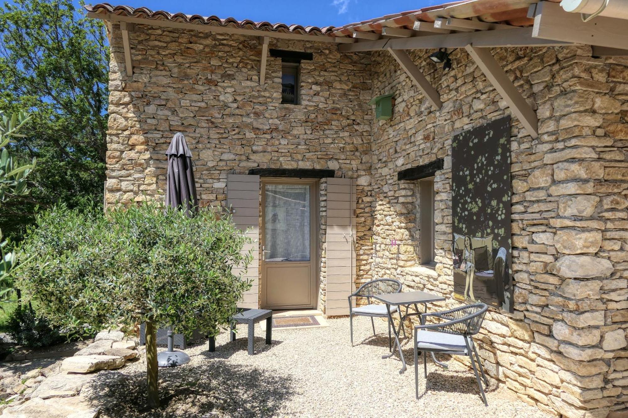 Le Hameau Fleur De Pierres , Chambre , Gite Et Table D'Hotes Murs  المظهر الخارجي الصورة