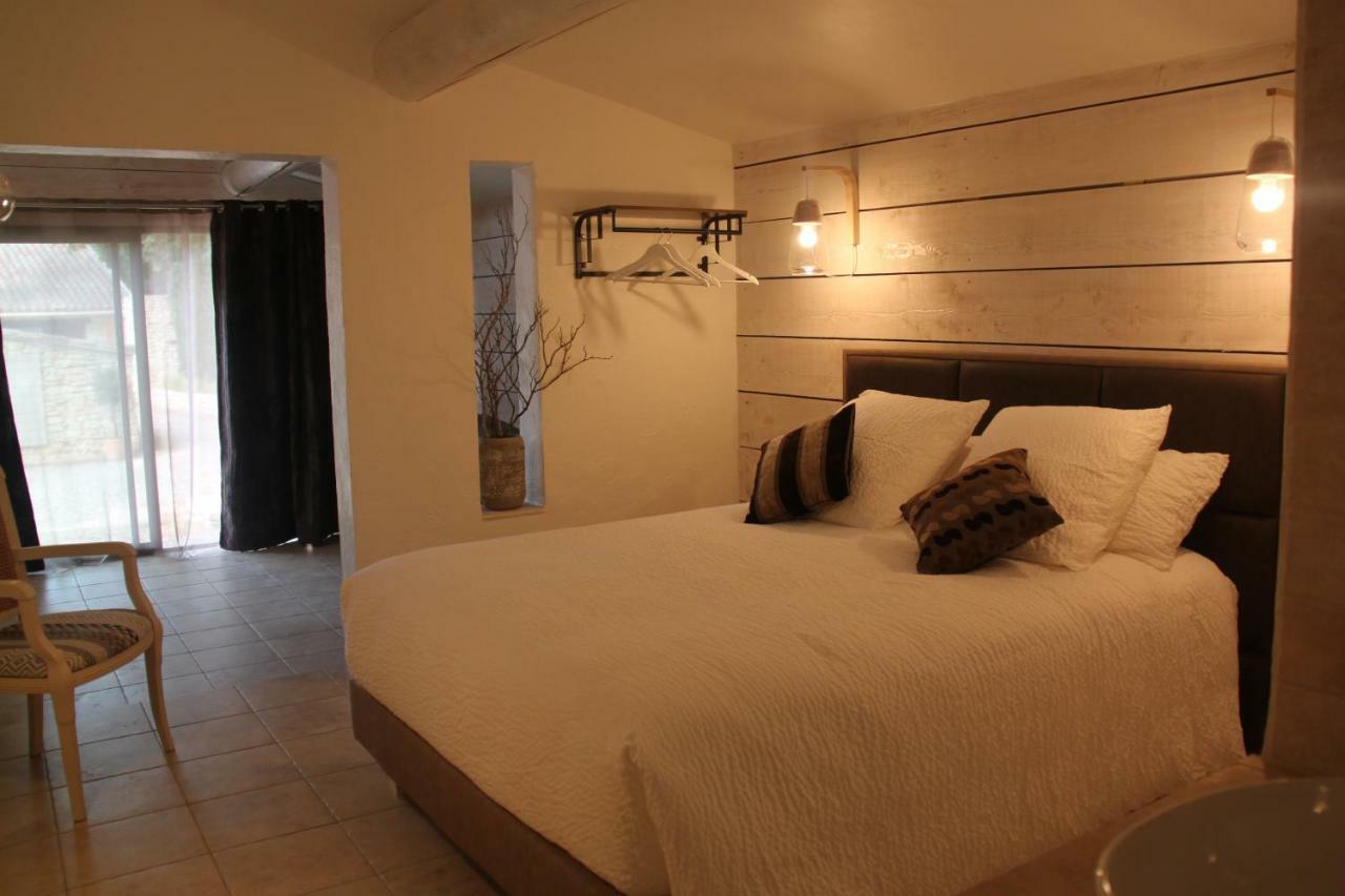 Le Hameau Fleur De Pierres , Chambre , Gite Et Table D'Hotes Murs  المظهر الخارجي الصورة