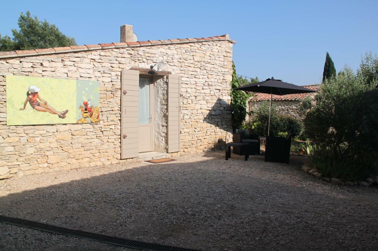 Le Hameau Fleur De Pierres , Chambre , Gite Et Table D'Hotes Murs  المظهر الخارجي الصورة